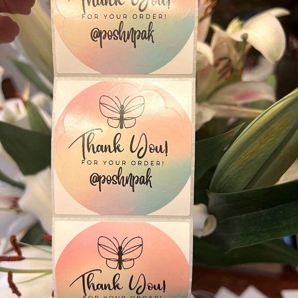 🦋50 CUSTOM THANK YOU STICKERS with your Closet name- Scalloped Glossy - Picture 2 of 3